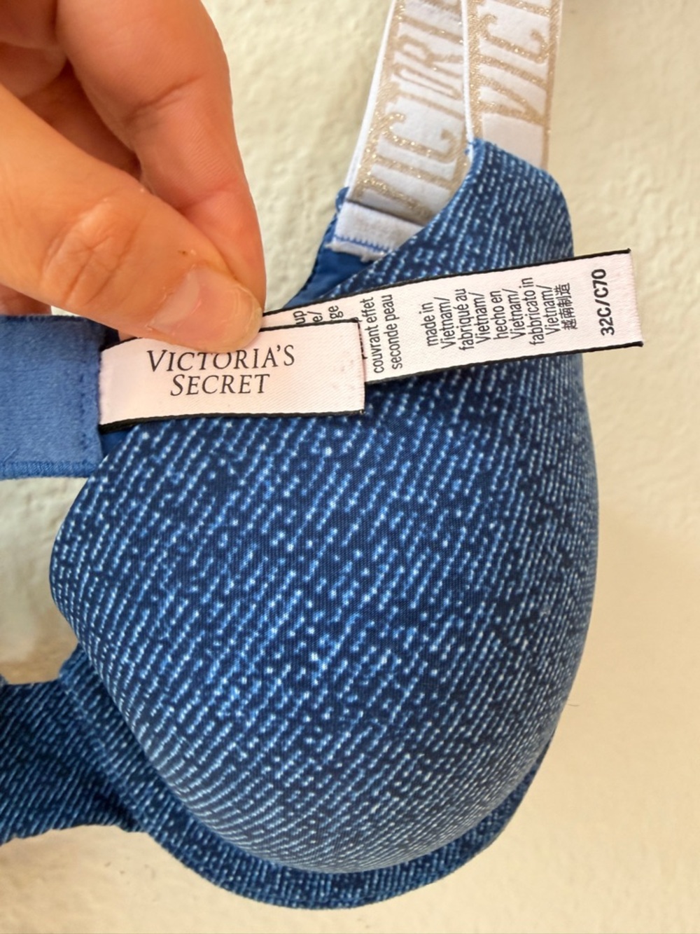 Victoria’s Secret Logo Strap T-Shirt Push-Up Bra Blue Denim Look 32C Y2K - Picture 4 of 9